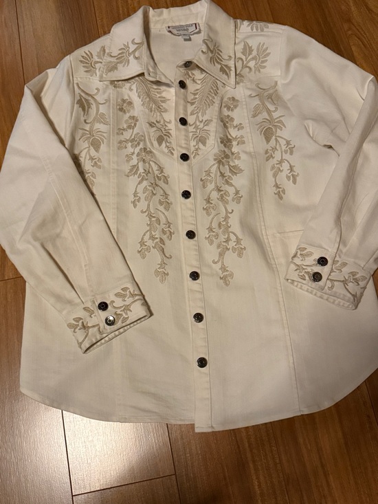 Johnny Was Jackets & Blazers - Johnny Was Embroidered Cream Denim Jacket